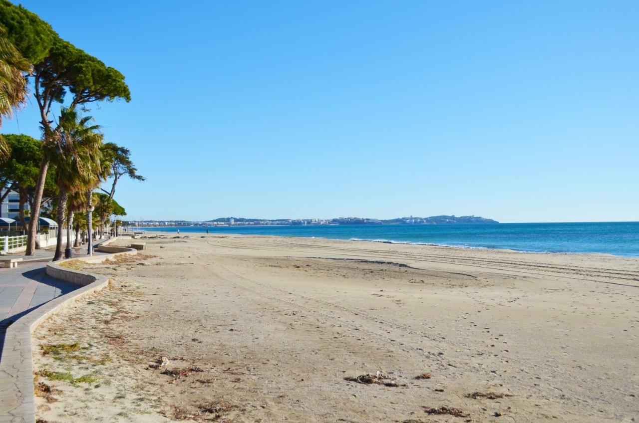 Golive Esquirol Beach Cambrils Eksteriør billede